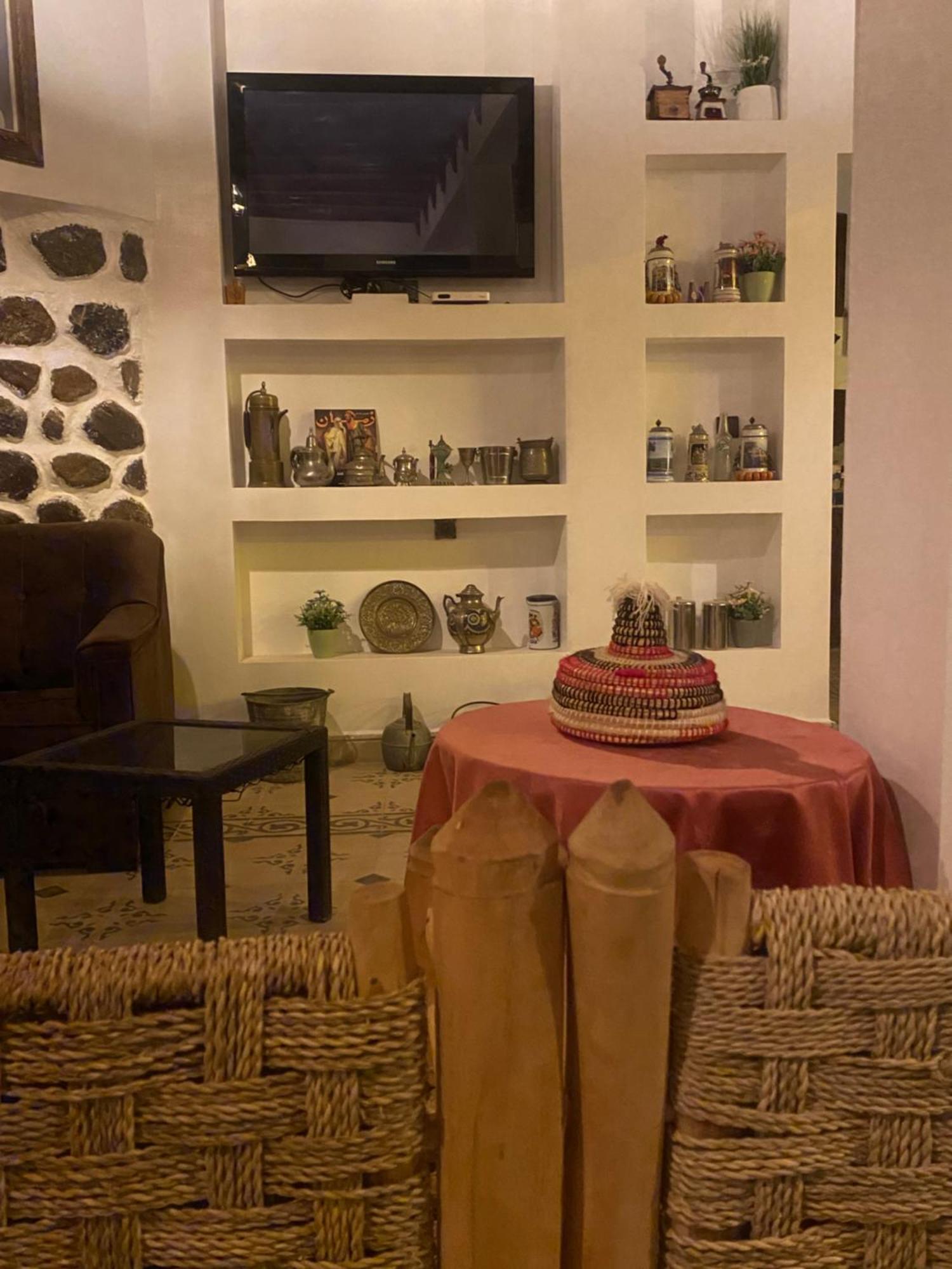 Riad Malak Уирган Экстерьер фото